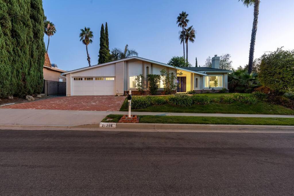 Luxury 4BD in Topanga Oasis with Pool, Spa and Cabana Villa Los Angeles Exterior photo