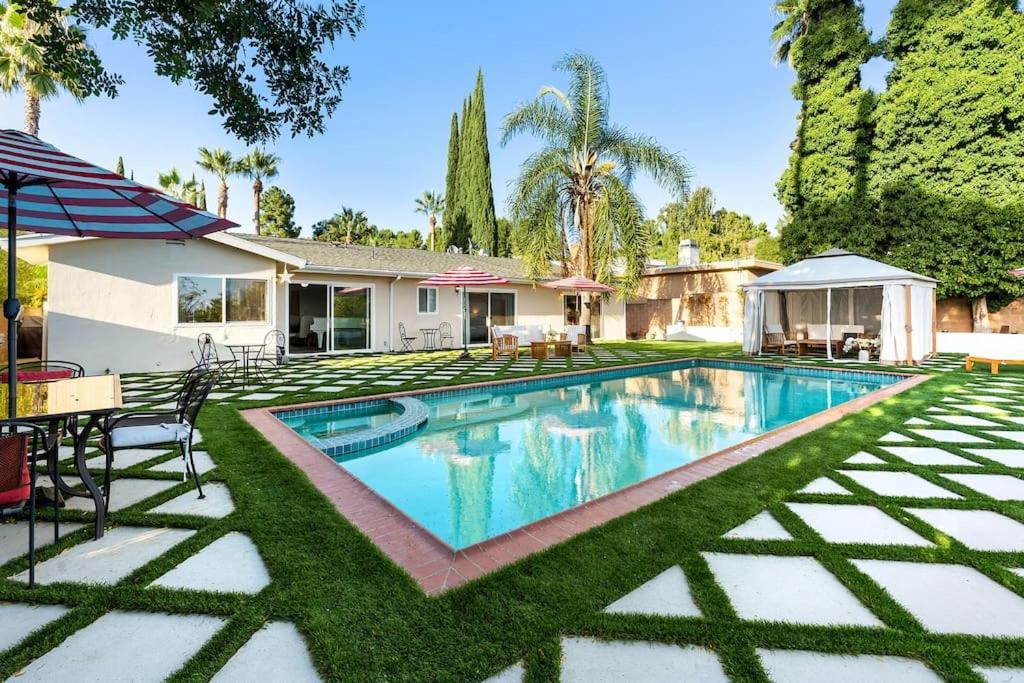 Luxury 4BD in Topanga Oasis with Pool, Spa and Cabana Villa Los Angeles Exterior photo